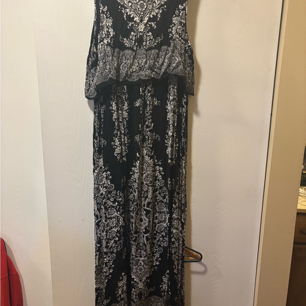 Bila Black and White Printed Maxi Dress